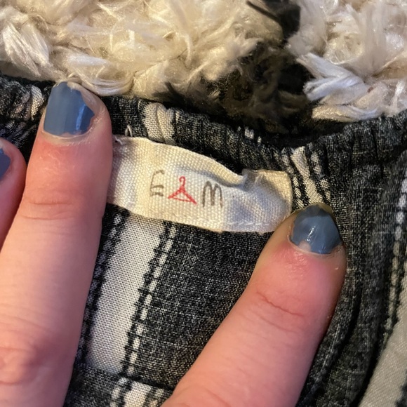 Off the Shoulder Top - Picture 2 of 3